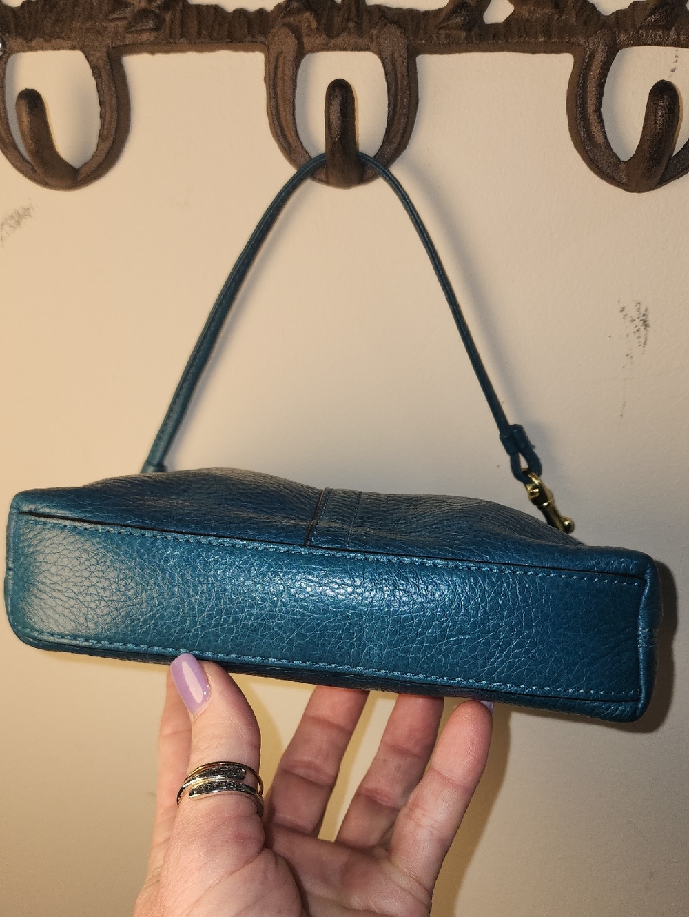 Coach Pebbled Leather Teal Blue Wristlet Clutch Pouch RARE Color Turnlock Gold - Picture 6 of 14